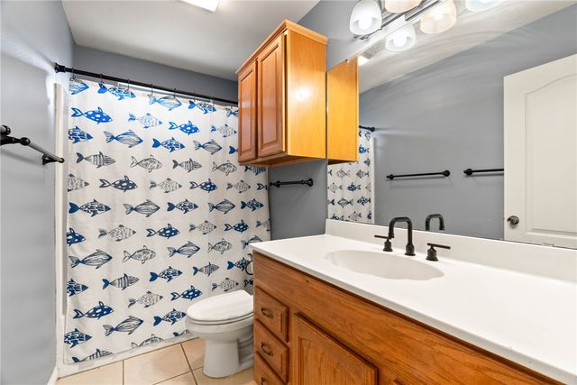 4042 River Walk Dr, Corpus Christi, TX 78410