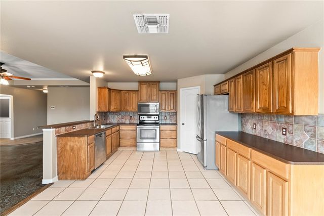 4042 River Walk Dr, Corpus Christi, TX 78410