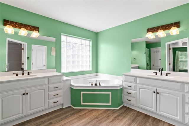 4042 River Walk Dr, Corpus Christi, TX 78410