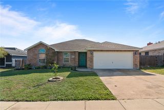 4042 River Walk Dr, Corpus Christi, TX 78410
