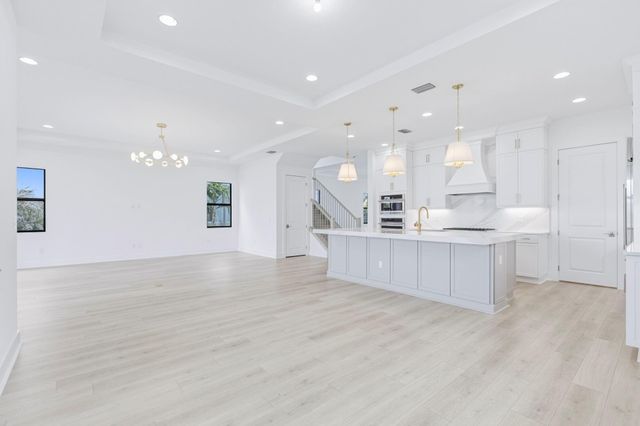 13199 Artisan Circle, Palm Beach, FL 33418