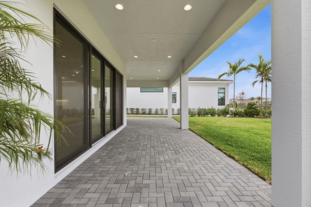 13199 Artisan Circle, Palm Beach, FL 33418