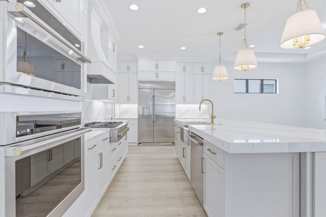 13199 Artisan Circle, Palm Beach, FL 33418