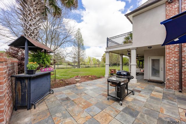 58510 Village Dr, Plaquemine, LA 70764