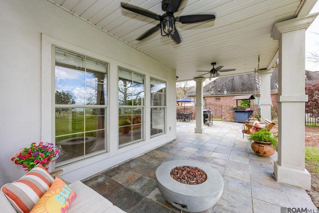 58510 Village Dr, Plaquemine, LA 70764