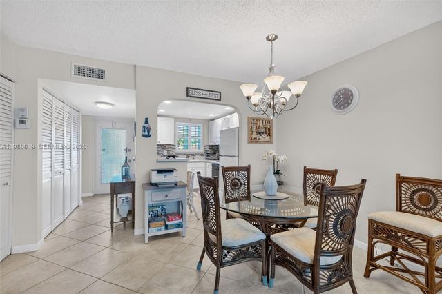 6650 Royal Palm Boulevard 207C, Margate, FL 33063