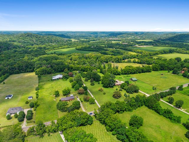 2097 Carters Creek Pike, Franklin, TN 37064