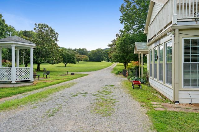 2097 Carters Creek Pike, Franklin, TN 37064
