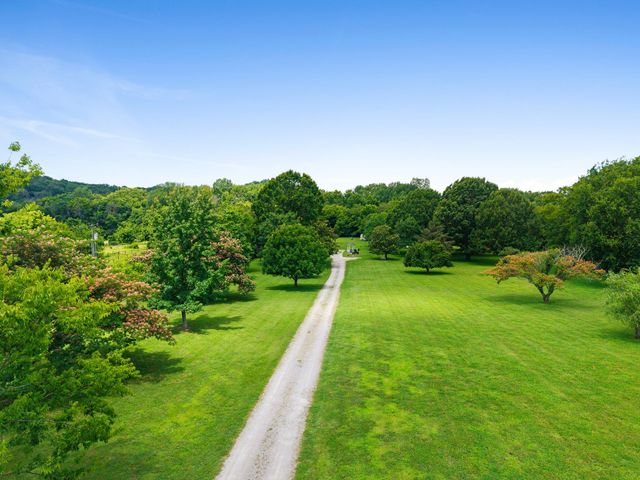 2097 Carters Creek Pike, Franklin, TN 37064