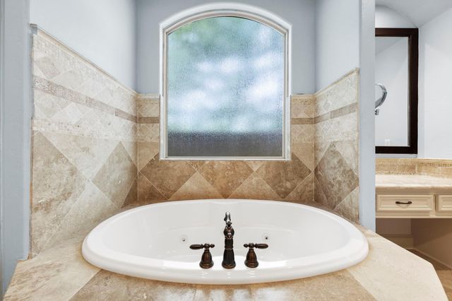 3 Pendleton Park Point, The Woodlands, TX 77382