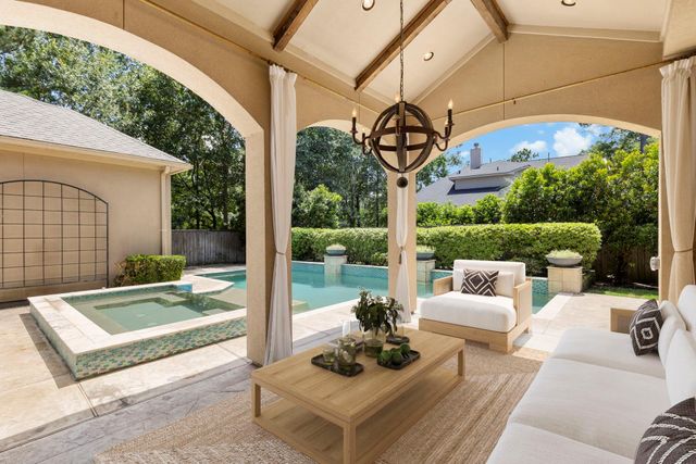 3 Pendleton Park Point, The Woodlands, TX 77382