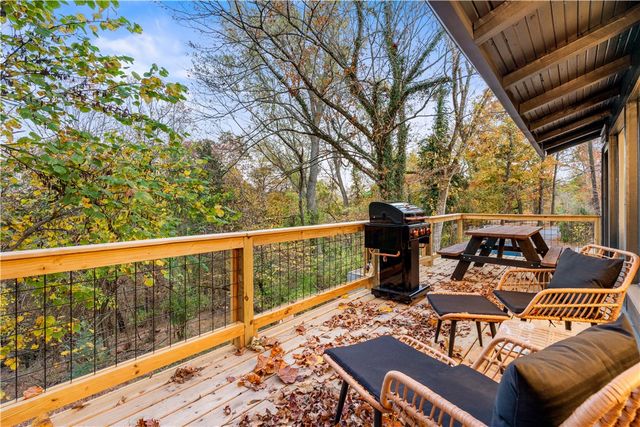 701 E Electric Street, Rogers, AR 72756