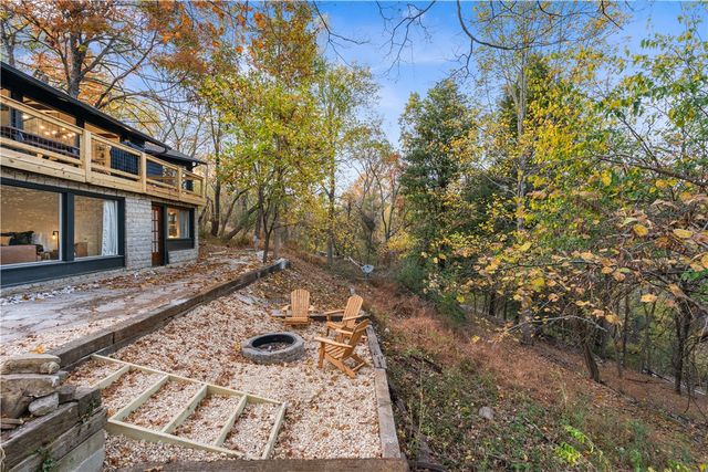 701 E Electric Street, Rogers, AR 72756