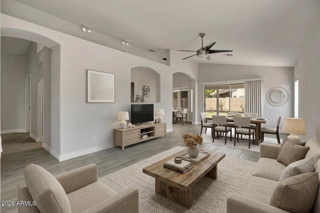 Image 1 of property listing at 3126 E Captain Dreyfus Avenue, Phoenix, AZ 85032