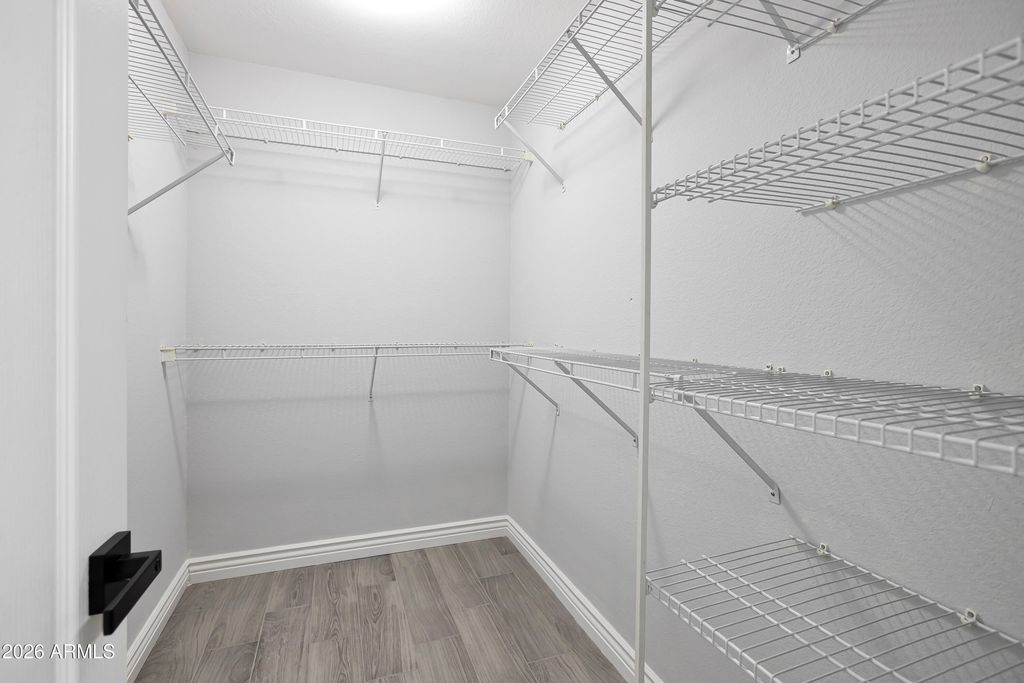 Image 19 of property listing at 3126 E Captain Dreyfus Avenue, Phoenix, AZ 85032