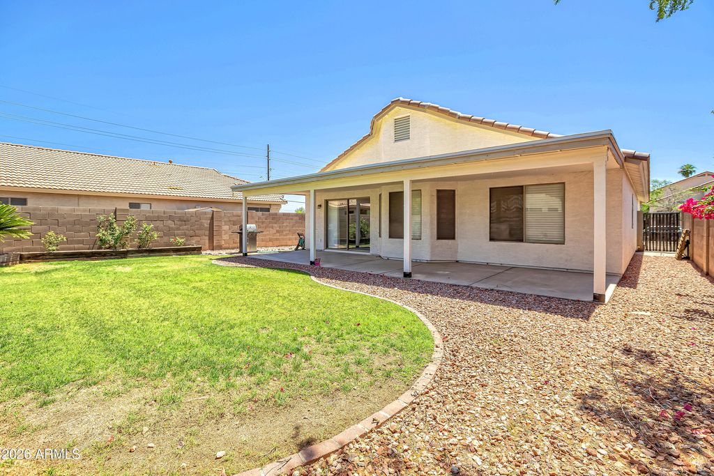 Image 31 of property listing at 3126 E Captain Dreyfus Avenue, Phoenix, AZ 85032