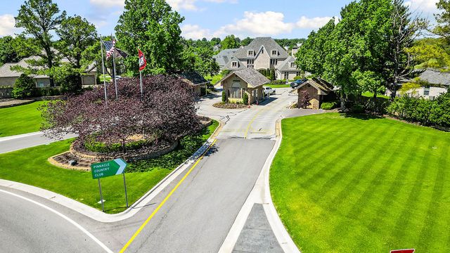 10 Fiddlesticks Trail, Rogers, AR 72758