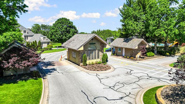 10 Fiddlesticks Trail, Rogers, AR 72758
