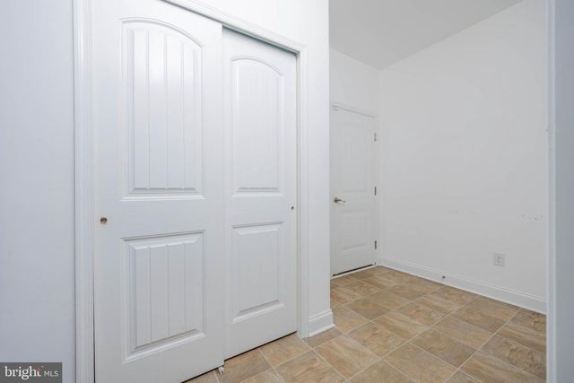 260 STAGGERBUSH RD, Williamstown, NJ 08094