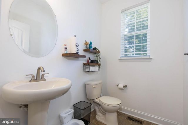 260 STAGGERBUSH RD, Williamstown, NJ 08094