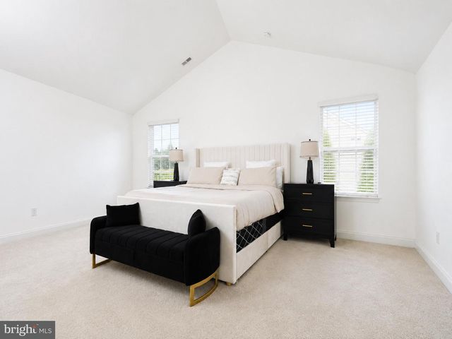 260 STAGGERBUSH RD, Williamstown, NJ 08094