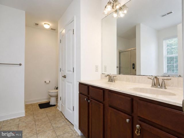 260 STAGGERBUSH RD, Williamstown, NJ 08094