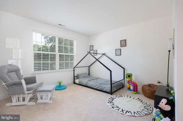 260 STAGGERBUSH RD, Williamstown, NJ 08094