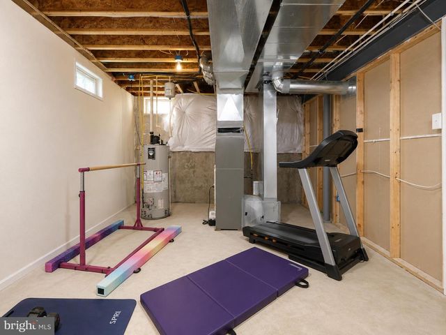 260 STAGGERBUSH RD, Williamstown, NJ 08094