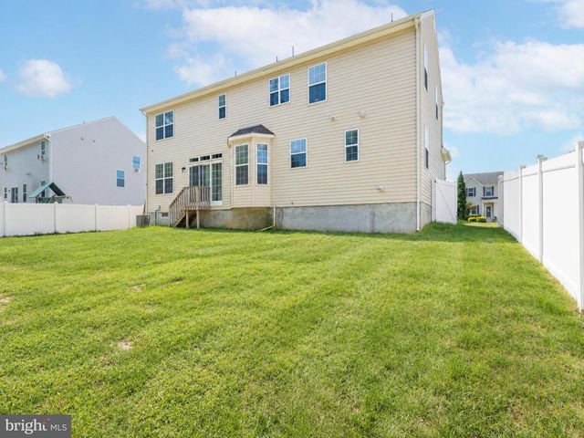 260 STAGGERBUSH RD, Williamstown, NJ 08094