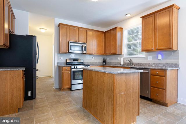 260 STAGGERBUSH RD, Williamstown, NJ 08094