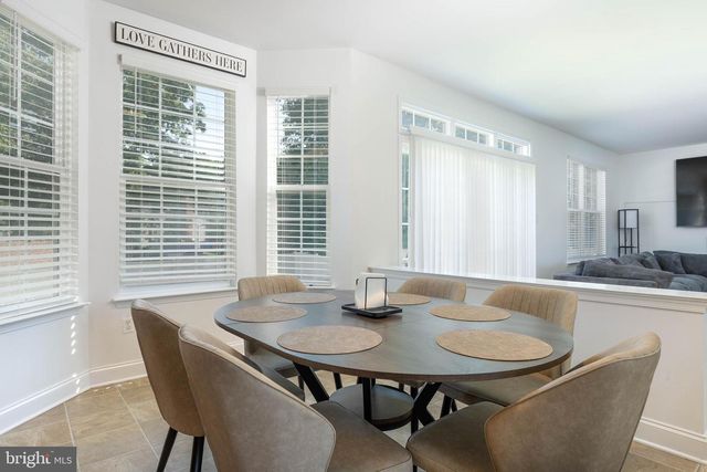260 STAGGERBUSH RD, Williamstown, NJ 08094