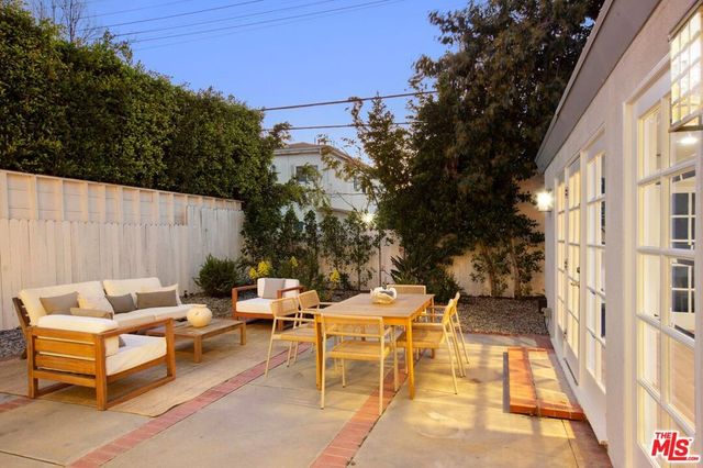 445 N Martel Avenue, Los Angeles, CA 90036