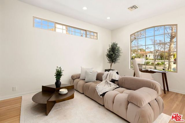 445 N Martel Avenue, Los Angeles, CA 90036