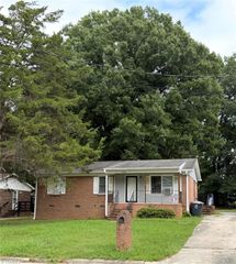 1240 Woodbriar Avenue, Greensboro, NC 27405