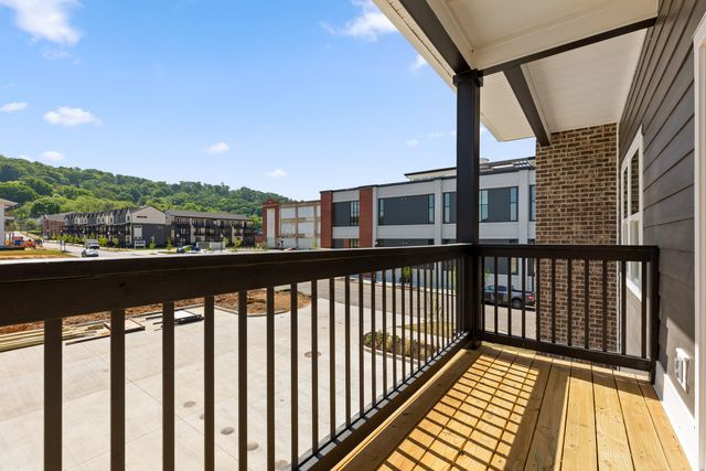 2405 E 18th Street, Chattanooga, TN 37404