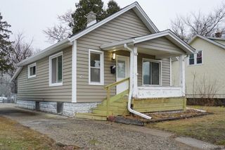 74 W Bernhard Avenue, Hazel Park, MI 48030