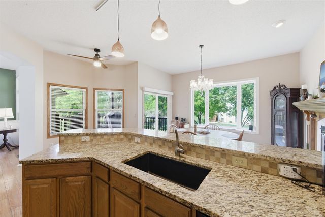 857 N Crest Ct, Wichita, KS 67206