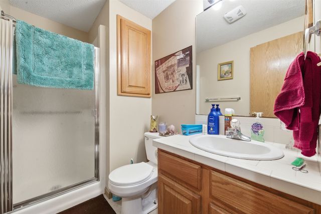 857 N Crest Ct, Wichita, KS 67206