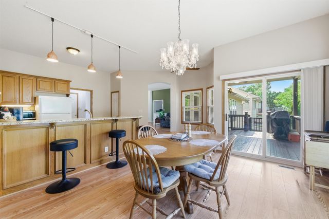 857 N Crest Ct, Wichita, KS 67206