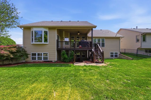 857 N Crest Ct, Wichita, KS 67206