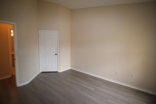 10360 S Fox Trail Road 1602, Royal Palm Beach, FL 33411