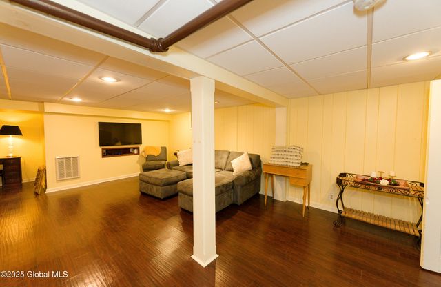2 24th Street, Troy, NY 12180