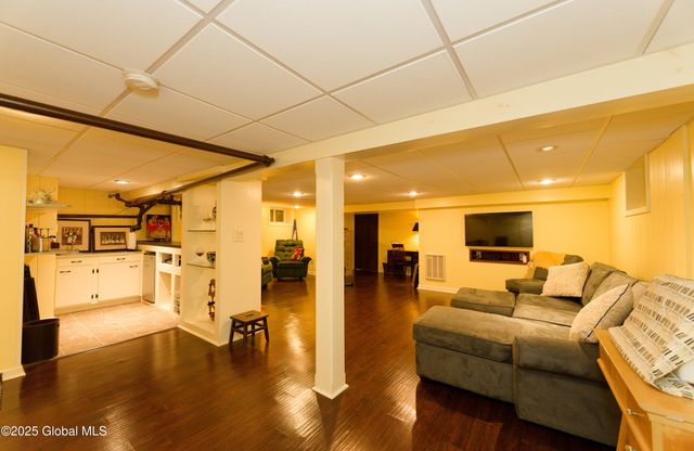 2 24th Street, Troy, NY 12180