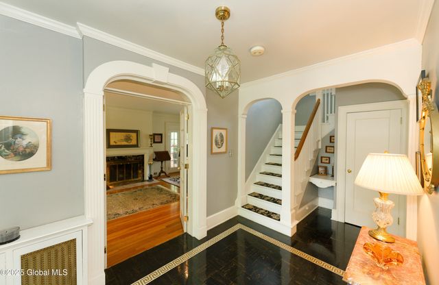 2 24th Street, Troy, NY 12180