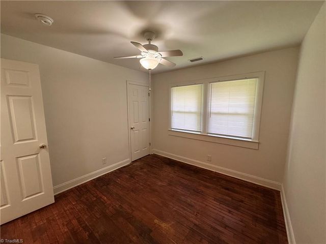 4865 Baux Mountain Road, Winston-salem, NC 27105