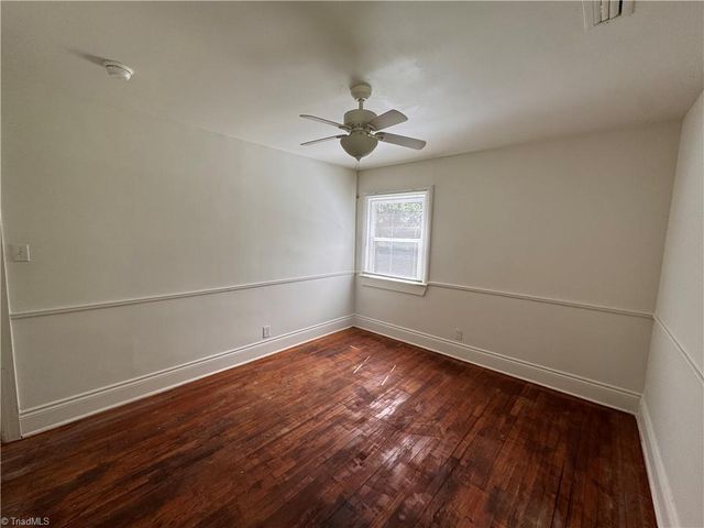 4865 Baux Mountain Road, Winston-salem, NC 27105