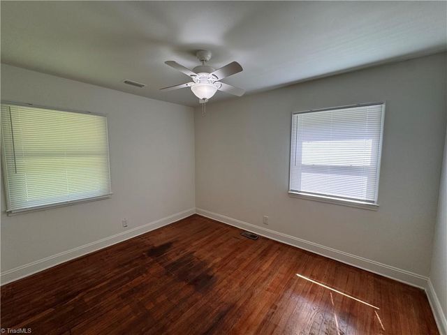 4865 Baux Mountain Road, Winston-salem, NC 27105