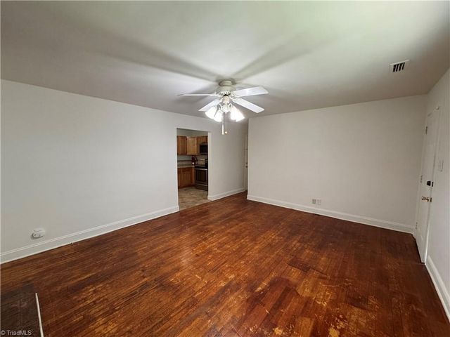 4865 Baux Mountain Road, Winston-salem, NC 27105