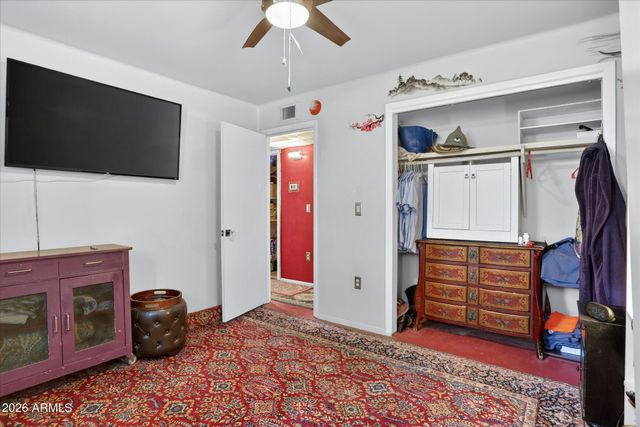 806 E MOUNTAIN VIEW Road, Phoenix, AZ 85020