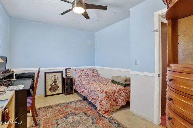 806 E MOUNTAIN VIEW Road, Phoenix, AZ 85020